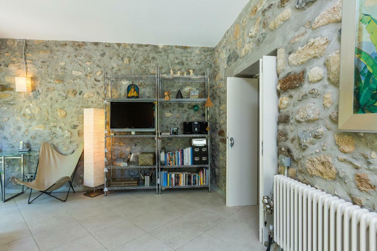 Muazzo Creta Stone House, Nature Escape With Pool, By Thinkvilla Pigi  Luaran gambar